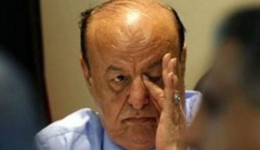 وزير يمني سابق يدعو 'هادي' للإستقالة