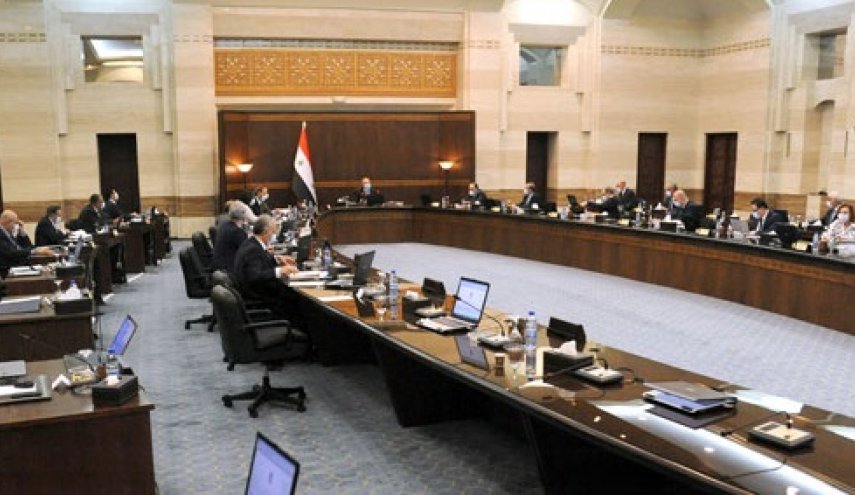 الحكومة السورية تؤكد العمل على تحسين وضع الكهرباء 
