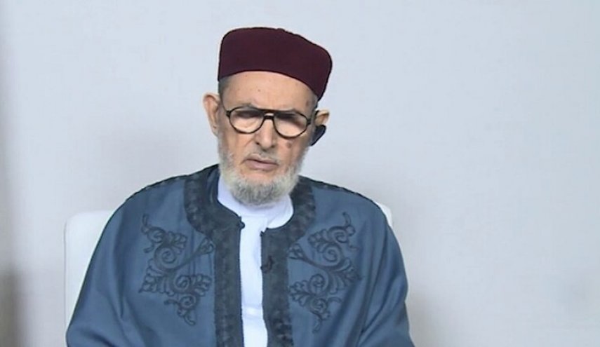 مفتي ليبيا يدعو للتظاهر وإسقاط البرلمان
