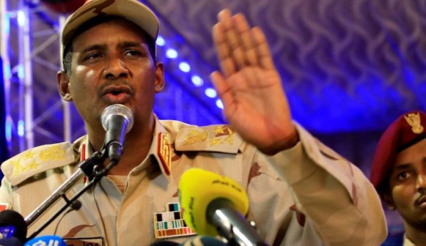  السودان.. 'حميدتي' يكشف تفاصيل دقيقة عن الانقلاب الأخير!