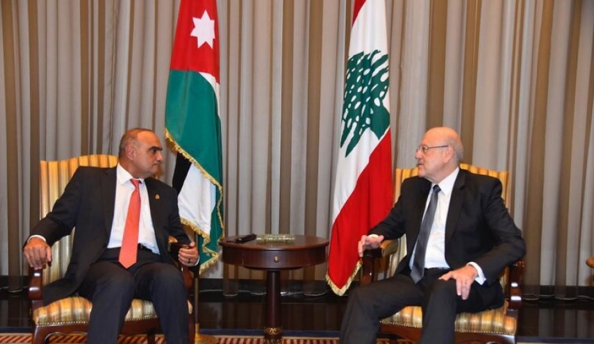 رئيس الحكومة الأردنية يصل بيروت