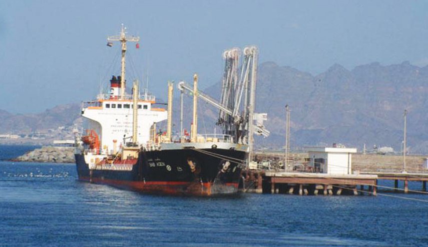 اليمن... نقابات العمّال تدين الصمت الأممي إزاء القرصنة على سفن الوقود