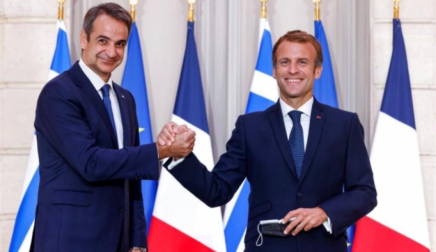 أول رد فعل رسمي لأنقرة على الاتفاق الدفاعي بين فرنسا واليونان