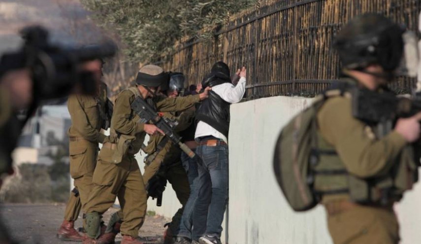 قوات الاحتلال تعتقل أسرى محررين من الضفة والقدس