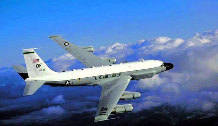 طائرة تابعة لسلاح الجو الأمريكي تستطلع الساحل اللبناني والسوري