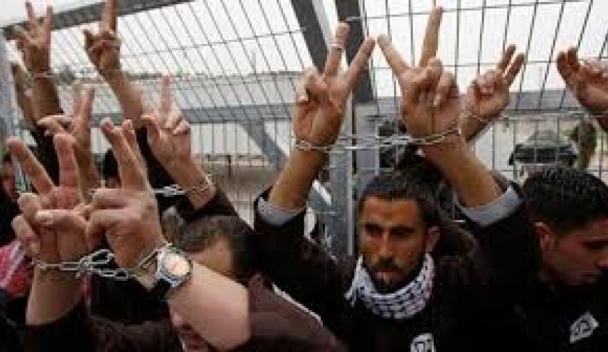 الأسرى الفلسطينيون يبدأون خطوات تصعيدية ضد الاحتلال