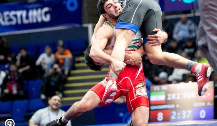 کولاک ۴ آزادکار ایران با صعود به فینال قهرمانی جهان/ قاسمپور شاخ کاکس آمریکایی را شکست!
