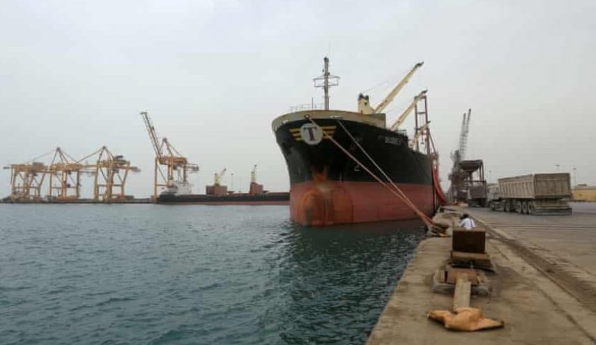 ورود کشتی حامل گاز به بندر «الحدیده» یمن پس از ۸۲ روز توقیف