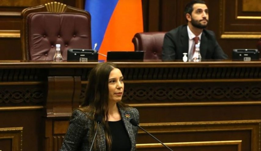 درخواست نمایندگان پارلمان ارمنستان برای نشست ویژه درباره اقدام باکو علیه کامیون‌های ایرانی
