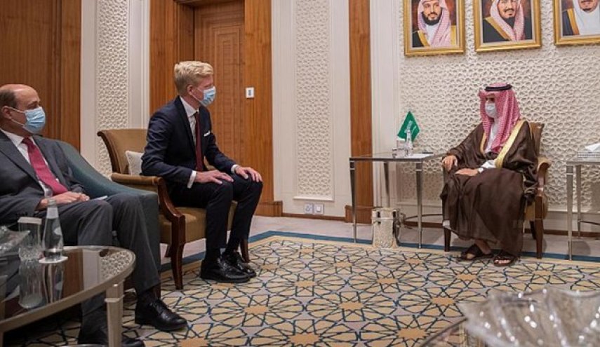 رایزنی فرستاده سازمان ملل در امور یمن با وزیر خارجه عربستان سعودی 