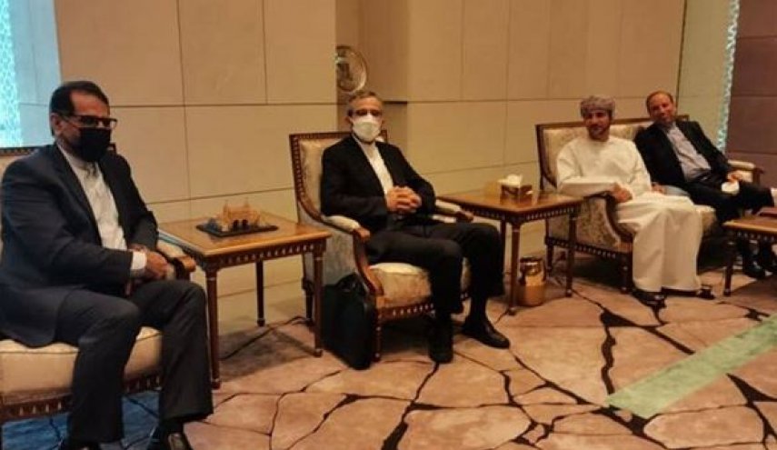 مساعد وزير الخارجية الايراني في مسقط لاجراء محادثات مع المسؤولين العمانيين