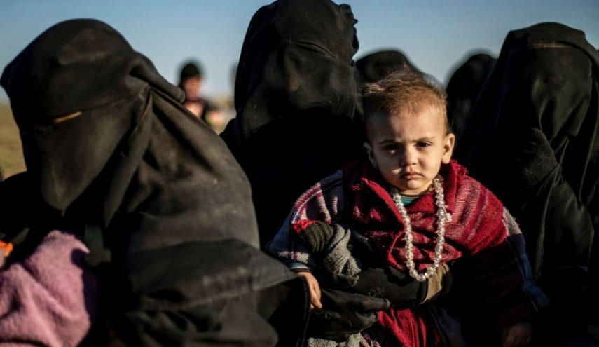 ألمانيا تعيد من شمال سوريا 23 طفلا و8 نساء انضممن لتنظيم 