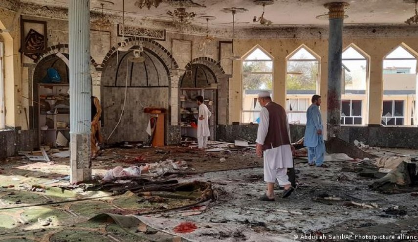 قطر تدين تفجير مسجد في أفغانستان