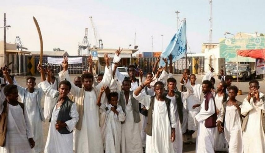 السودان.. مجلس نظارات البجا يتمسك بمطالبه واتهام لجهات بالسلطة باستغلال الأزمة