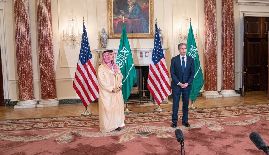 رایزنی وزیران خارجه آمریکا و عربستان درباره ایران و یمن
