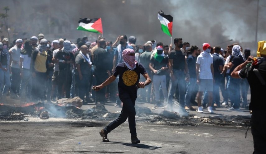إصابة أكثر من 40 فلسطينيا في مواجهات مع القوات الصهيونية بالضفة المحتلة