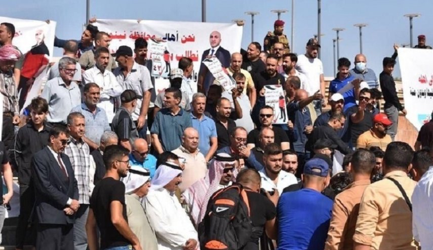 العراق.. متظاهرون رافضون لنتائج الانتخابات يقطعون عددا من الطرقات

