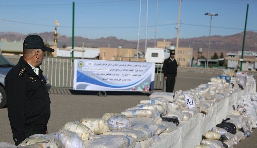 ضبط أكثر من 1.4 طن من المخدرات في جنوب شرق إيران