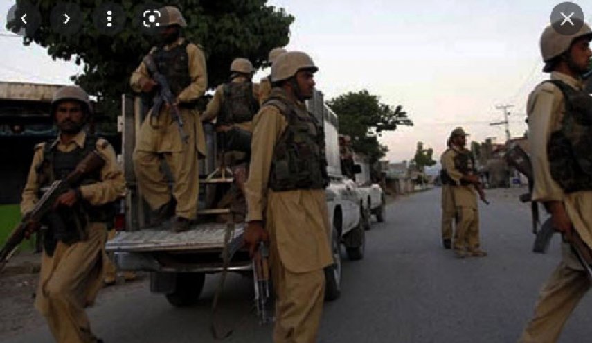 مرگ ۱۰ شبه نظامی در حملات امروز پلیس ضدتروریسم پاکستان