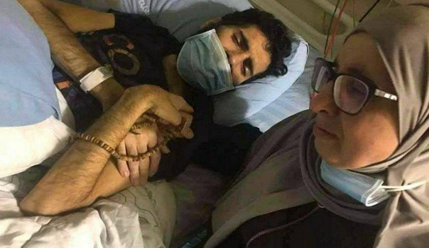 والدة مقداد القواسمي: ابني في وضع صحي سيّئ بمستشفى كابلان المحتجز فيه

