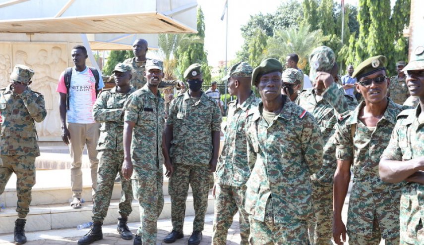 وزيرة خارجية السودان تحذر من فرض الإرادة بالقوة العسكرية