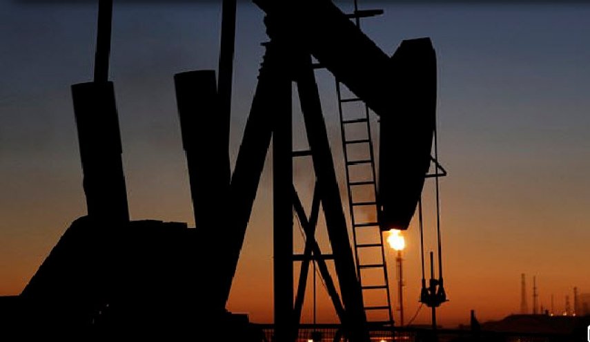 تحلیل: کشورهای عرب حاشیه خلیج‌فارس، تحت فشار تغییرات اقلیمی، همچنان بر اهمیت نفت تأکید می‌کنند
