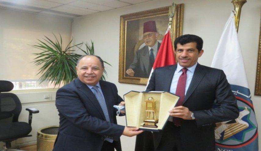 مصر وقطر يبحثان تطور العلاقات الثنائية