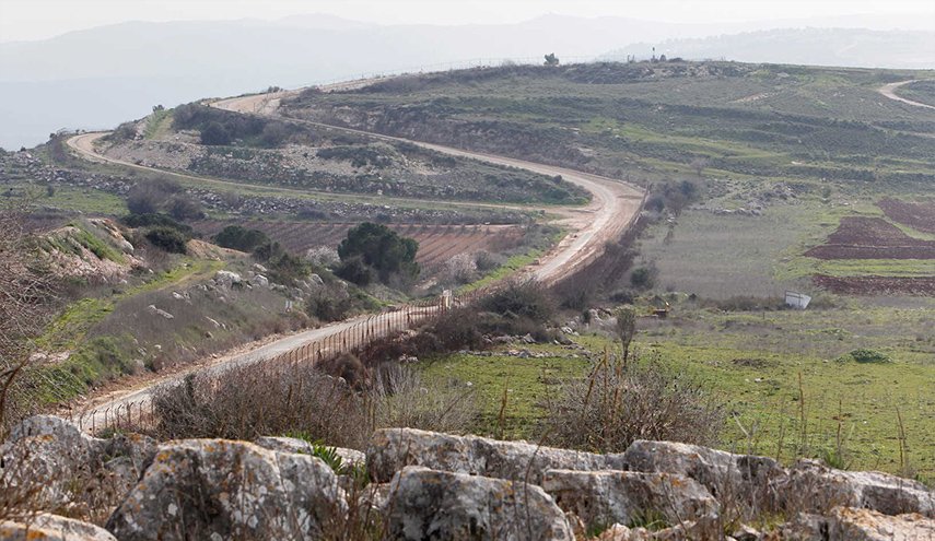 جيش الاحتلال يطلب من سكان المناطق الحدودية مع لبنان البقاء في المنزل