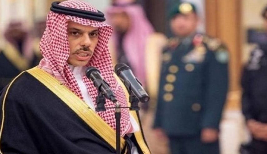 موضع وزیر خارجه عربستان در باره بحران لبنان/ مذاکرات با ایران دوستانه است