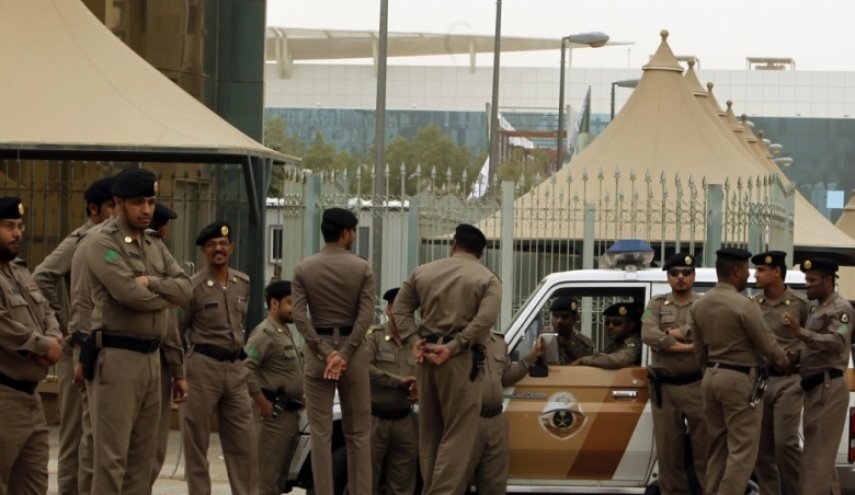 السلطات السعودية تعتقل 5 أكاديميين معروفين لـ'حضورهم ديوانية'