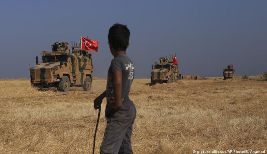 تركيا تستهدف مواقع 'قسد' وتدفع بتعزيزات الى شمال سوريا