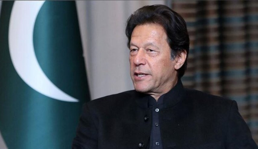 عمران خان: أداء باكستان أفضل نسبيا وسط حالة التضخم العالمي