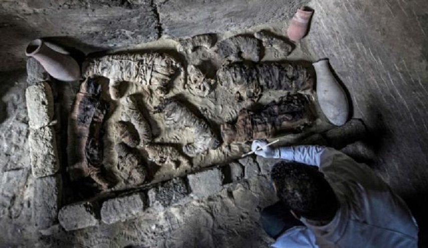 اكتشاف مفاجأة صادمة داخل مقبرة في مصر عمرها 6000 سنة!