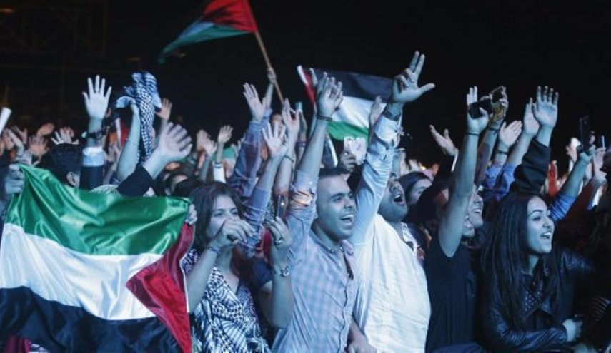 حرکت خودجوش دانشجویان مصری مقابل گردشگران اسرائیلی