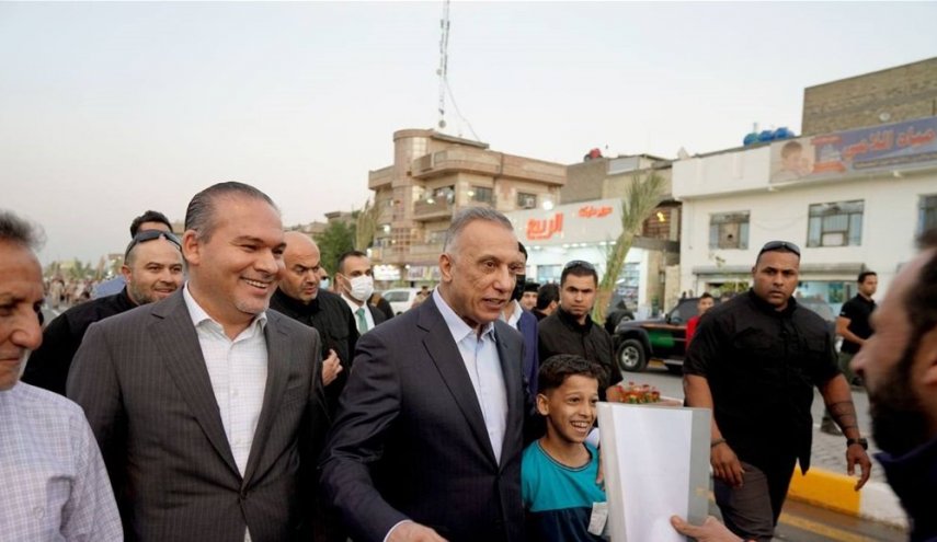 رئيس وزراء العراقي يدعو إلى لإعادة إعمار مدينة الصدر
