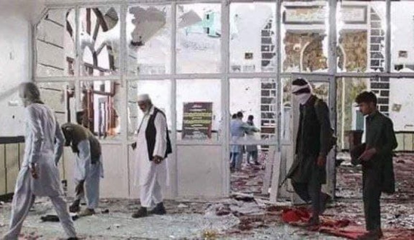الصور الاولى من داخل المسجد المستهدف بهجوم في ولاية ننجرهار