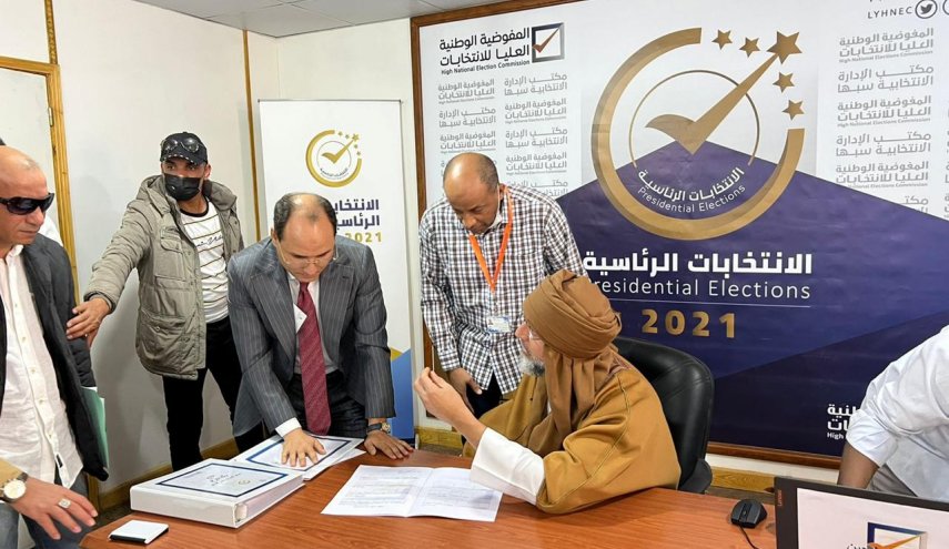 ليبيا.. المفوضية العليا للانتخابات تعلن قبول أوراق ترشح القذافي