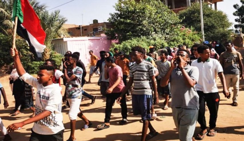 السودان.. وقفات احتجاجية بالمستشفيات للمطالبة بحكم مدني