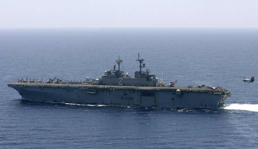 البنتاغون: مروحية إيرانية حلقت على مسافة 25 متراً بجانب إحدى سفننا الحربية في خليج عمان