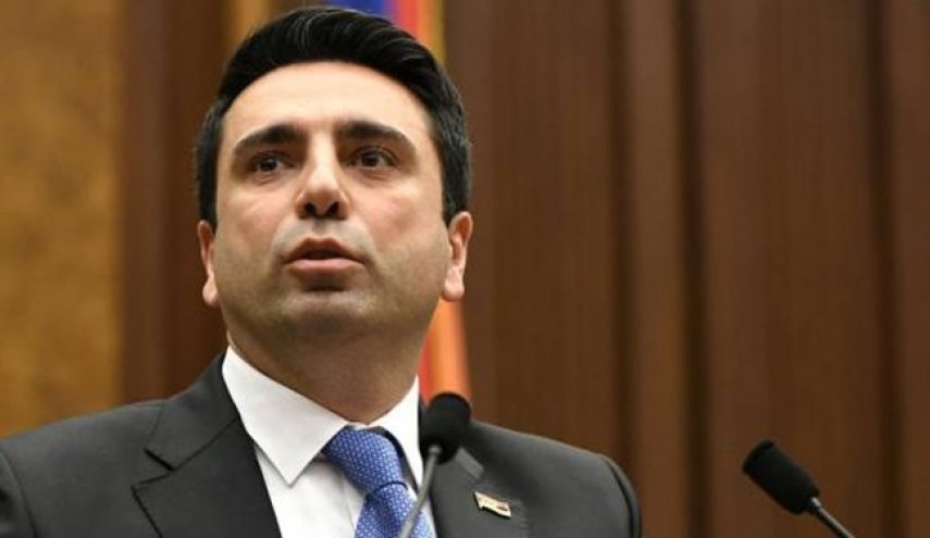توییت فارسی رئیس پارلمان ارمنستان؛ جمهوری ارمنستان از خود دفاع می‌کند
