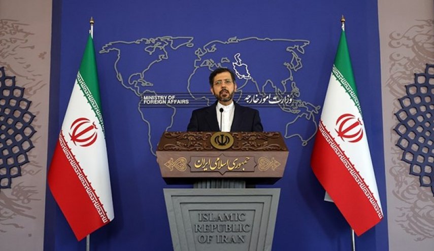 الخارجية الايرانية ترد على مزاعم فرنسا والحظر الاميركي الجديد

