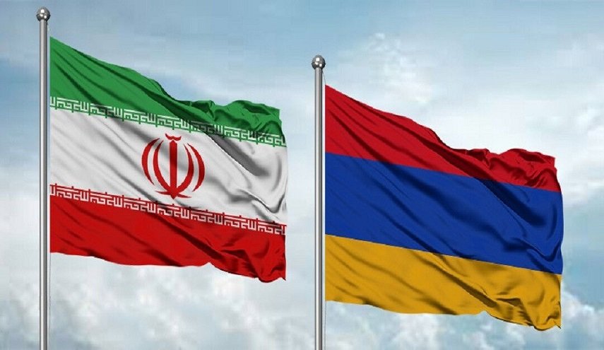 السفير الإيراني يلتقي مسؤولي السلطة القضائية في أرمينيا