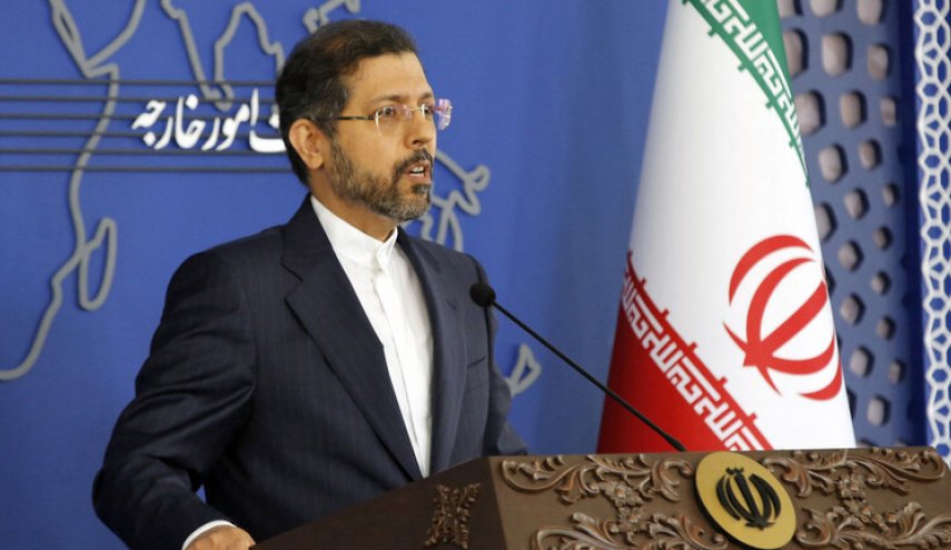 طهران تصف التهم التي فرضت بموجبها واشنطن حضرا جديدا بأنها 'مجرد أكاذيب'
