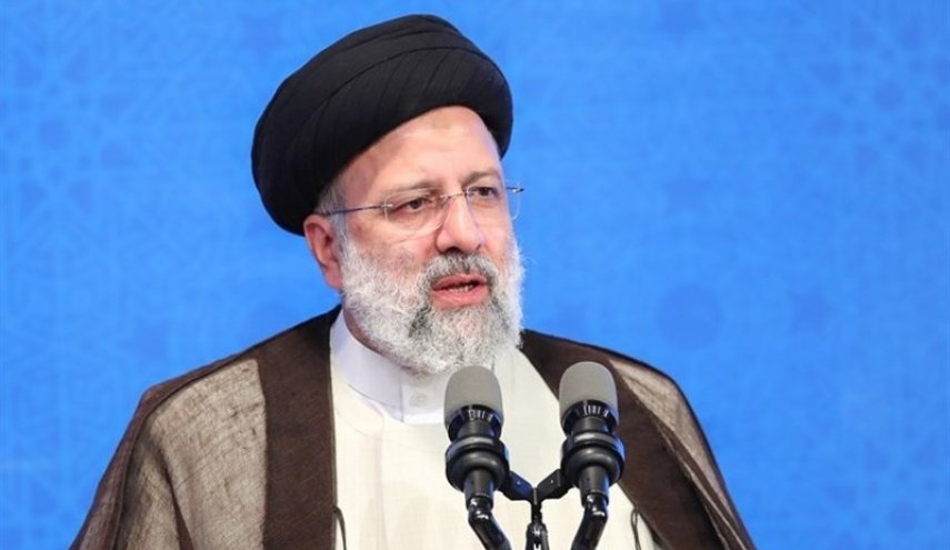 الرئيس الايراني يؤكد ضرورة مواصلة تنفيذ قرارات لجنة التنسيق الاقتصادي