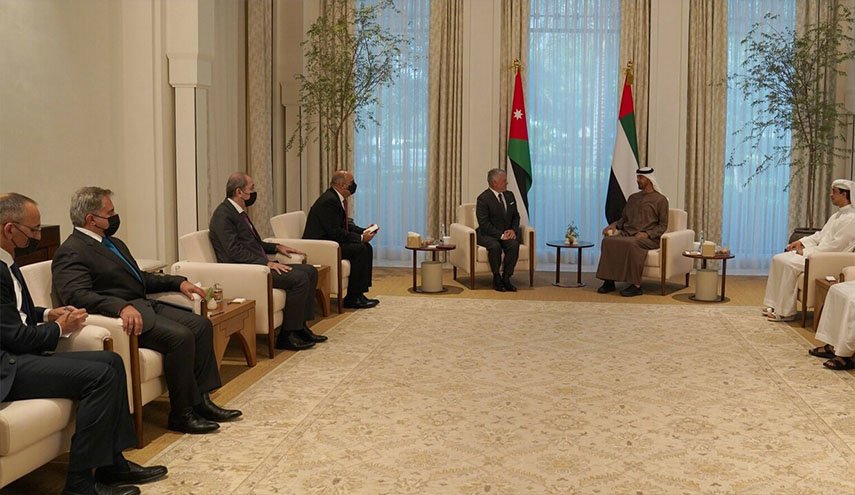 ملك الأردن يلتقي ولي عهد أبو ظبي في الامارات