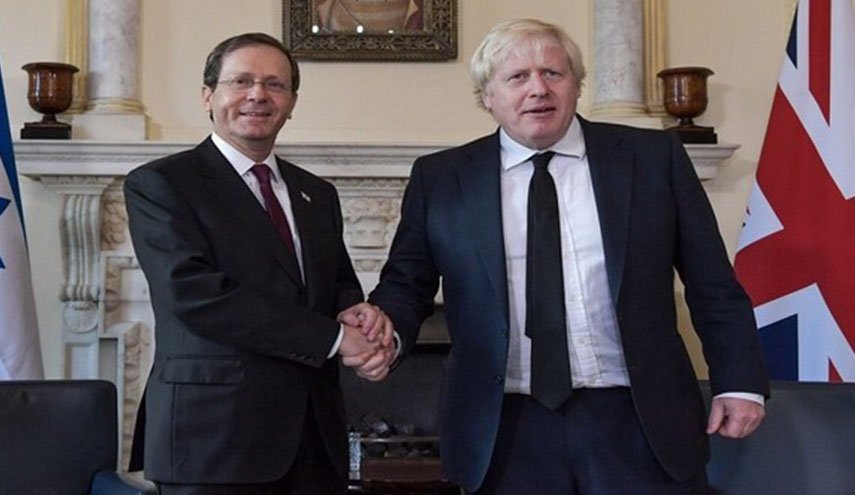 رئيس الاحتلال يدعو بريطانيا لتكون 'صارمة' بالمباحثات النووية مع إيران