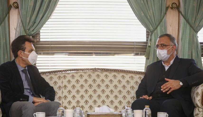 امين العاصمة طهران يقترح عقد التوأمة بين طهران وروما