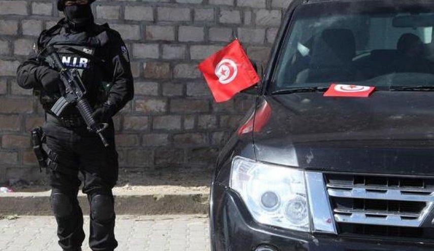 تونس.. إيقاف محافظين بعد إقالتهما للاشتباه في تورطهما بقضايا فساد