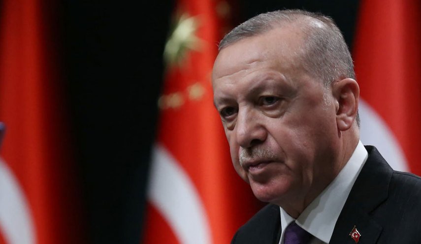 كرسي أردوغان يهتز.. الأتراك يتظاهرون بسبب تدهور قيمة العملة