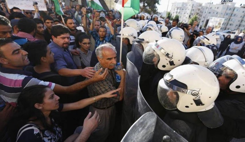 ' فصائل فلسطينية '  تدين اعتداء أجهزة السلطة على مشاركين بجنازة الشهيد أبو سلطان